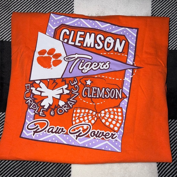 🧡💜Clemson Tigers 5 pack tees💜🧡 - Picture 3 of 3